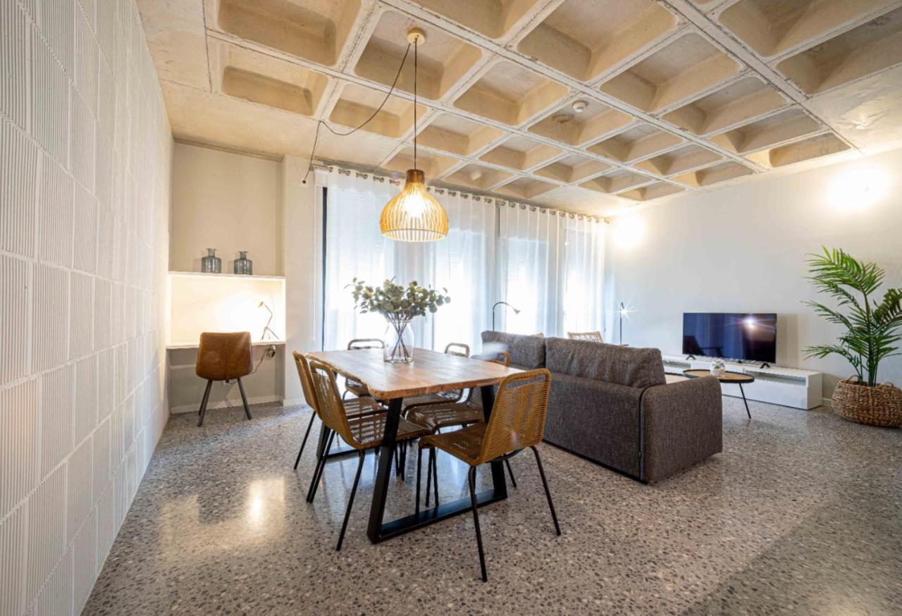 Barcelona Touch Apartments - Rosich Оспиталет де Лобрегат Екстериор снимка