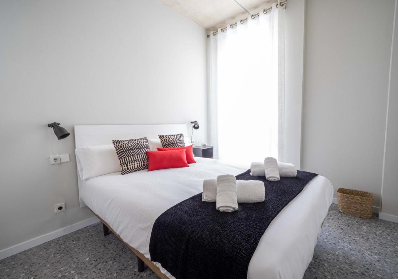 Barcelona Touch Apartments - Rosich Оспиталет де Лобрегат Екстериор снимка